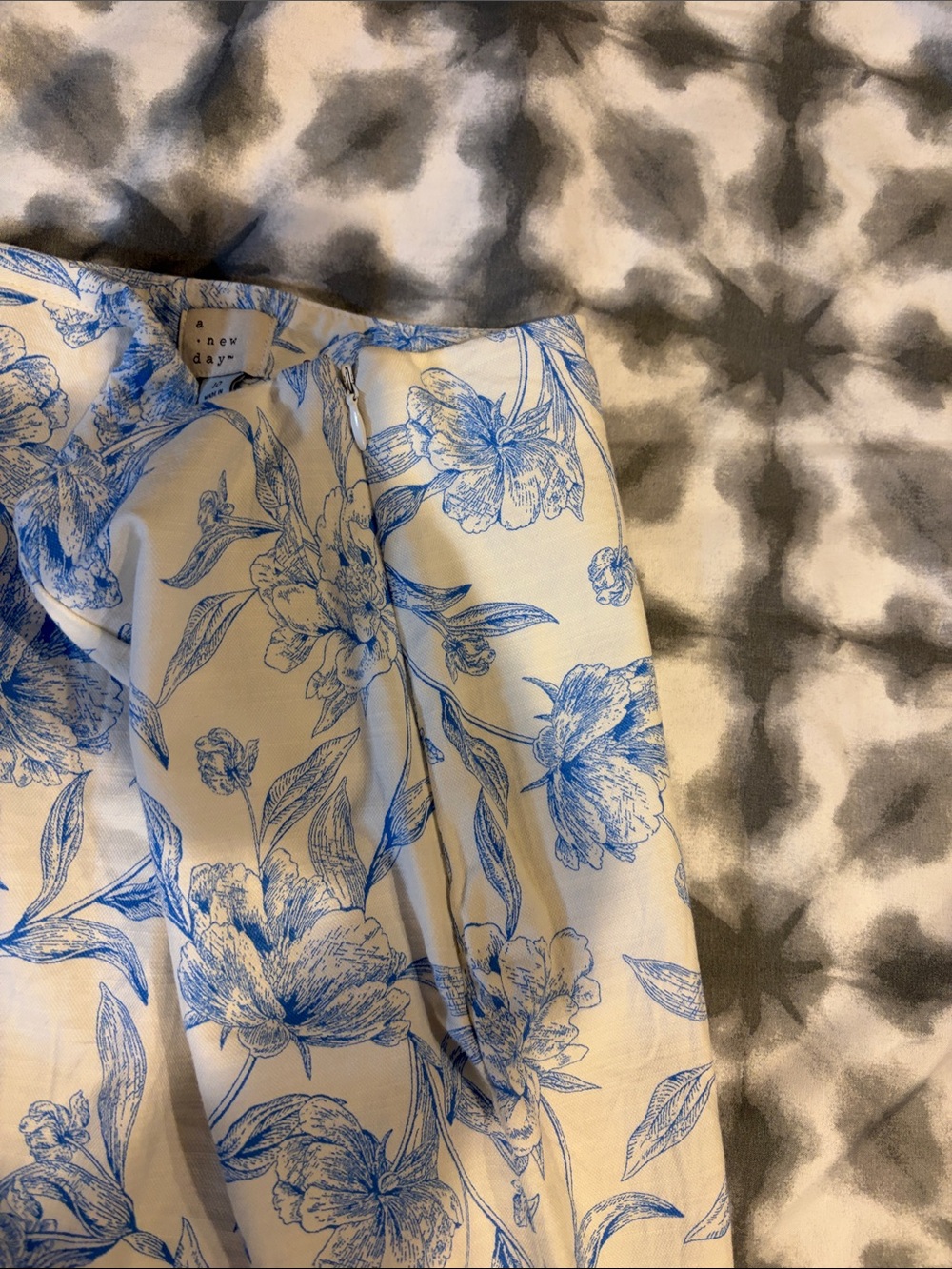 A New Day Blue Floral Two-Piece Skirt Set - Picture 5 of 6